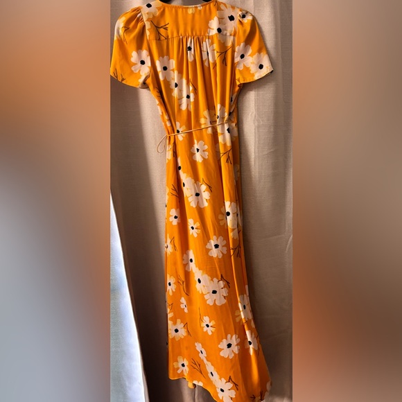 Madewell Yellow Wrap Midi Dress with White Floral Print - Picture 8 of 9